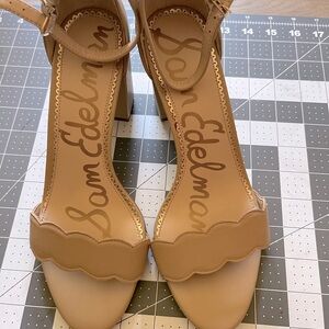 Sa Edelman 3inch block heel  ankle strap sandal